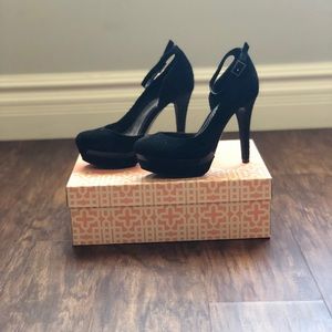 ⚠️Limited Time⚠️Gianni Bini Shoes